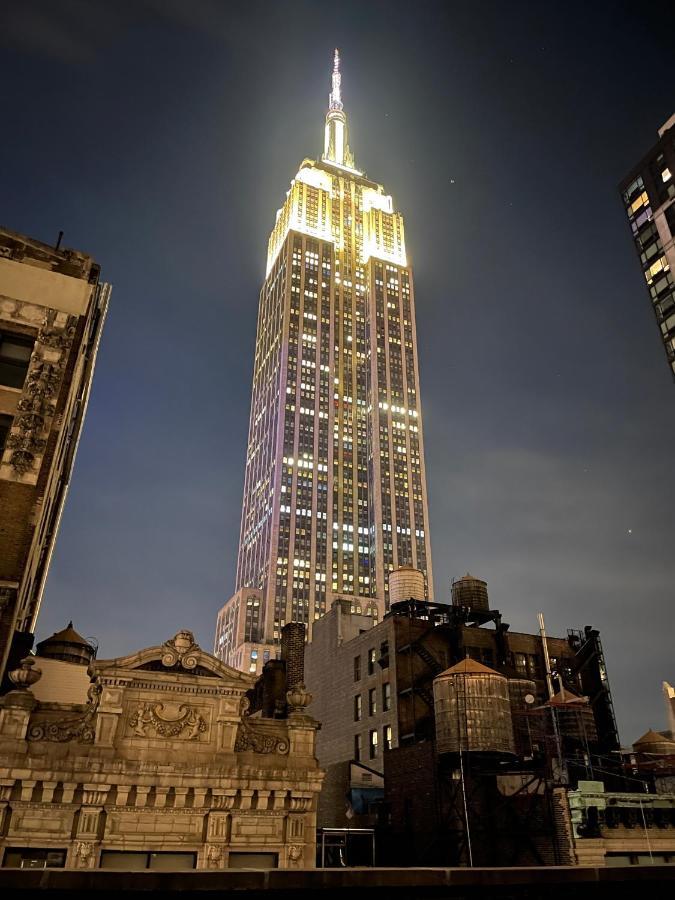 Hotel And The City, Rooftop City View New York Exterior photo